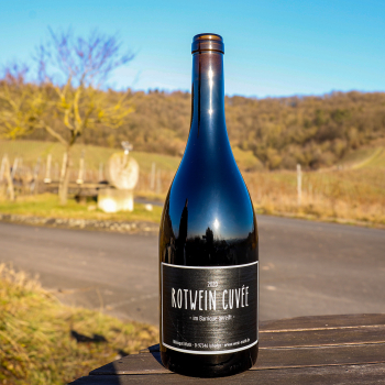 Rotwein Cuveé  im Barrique gereift